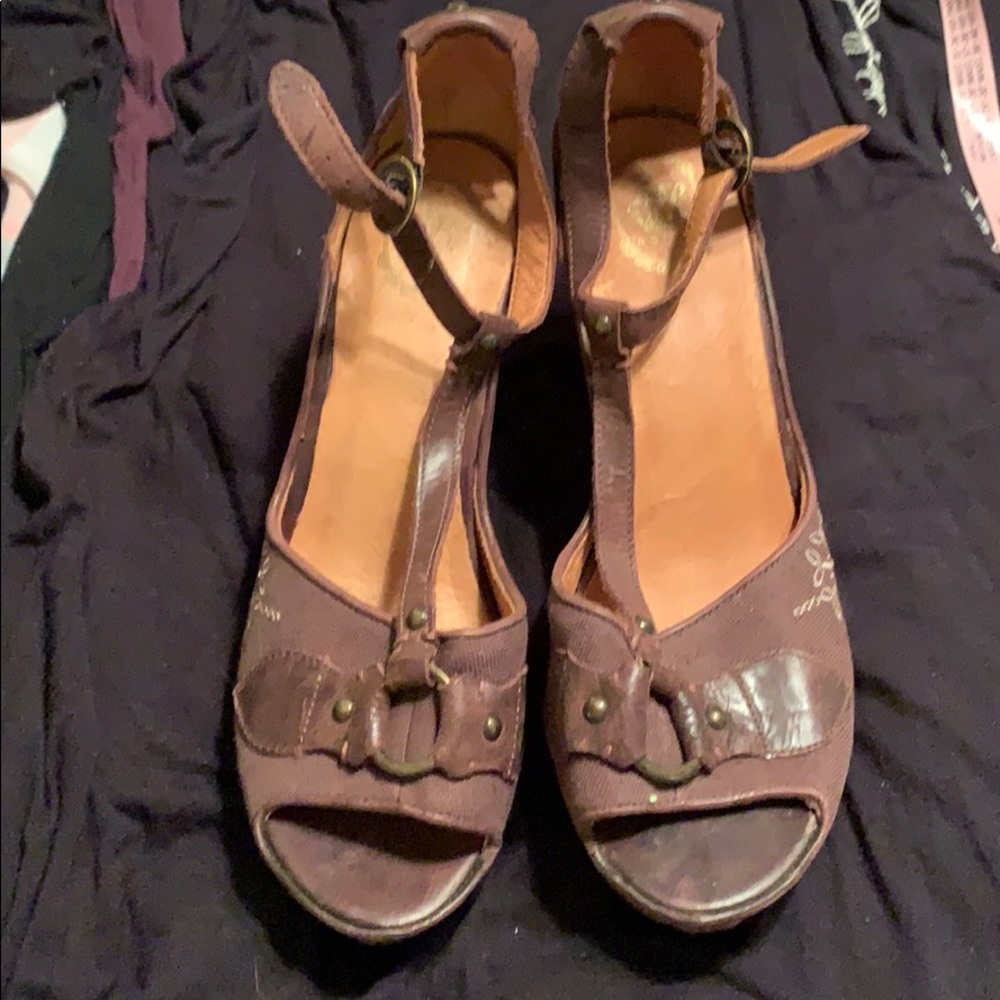 Ariat open toe leather and fabric healed clog